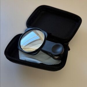 Black Clip-On mirror with Case